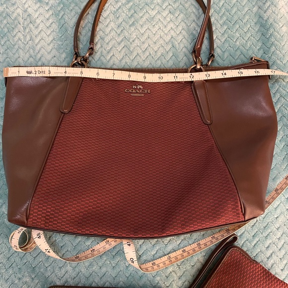 Coach Rich Oxblood Burgundy Tote and Accessory Set - Picture 5 of 9